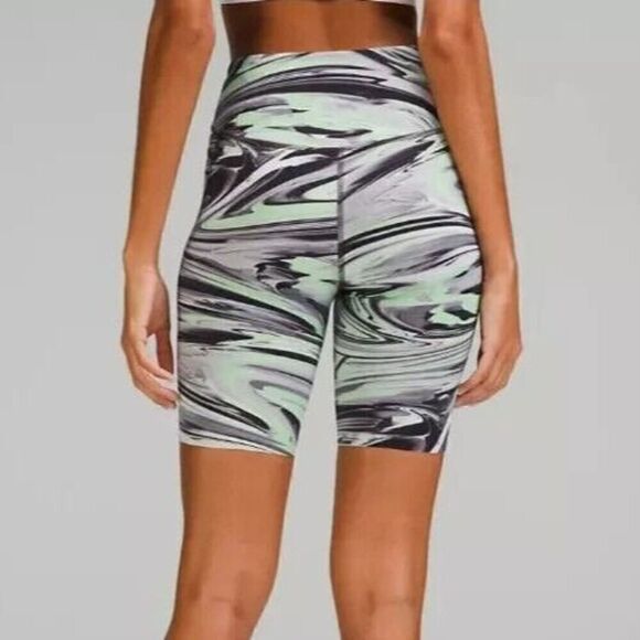 Lululemon LW7CF8S Women's Sz 2 Paint Warp Multi Base Pace High-Rise 8" Shorts - Picture 12 of 14